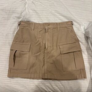 Aritzia skirt